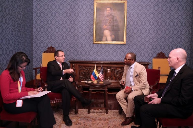 Cancillería de Venezuela acusó a diplomático de EEUU por injerencia