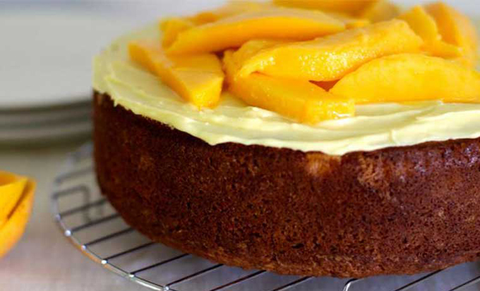 ¡Aprovecha la temporada! Prepara esta deliciosa torta de mango