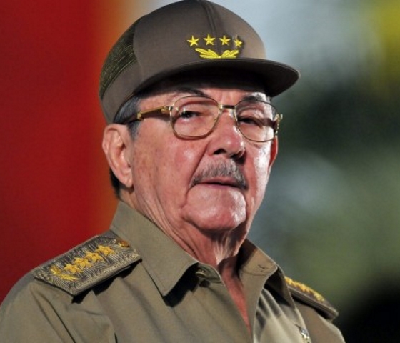 Raúl Castro renuncia como jefe del Partido Comunista de Cuba