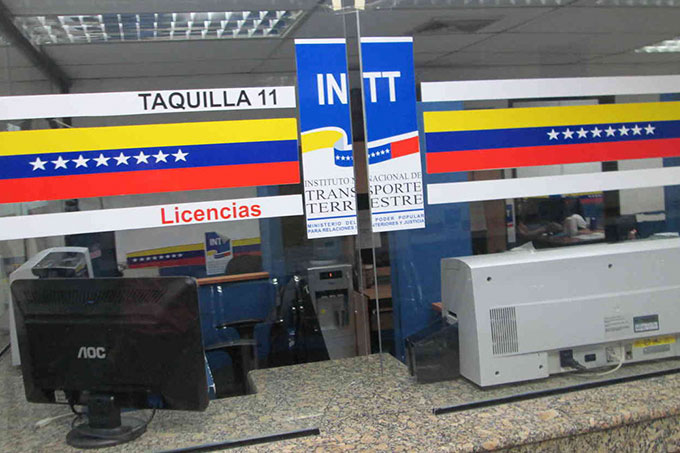 INTT actualizó tarifas para emisión y renovación de licencias