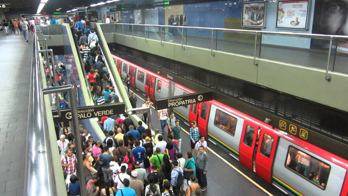El Metro de Caracas se ha convertido en una guillotina para el usuario