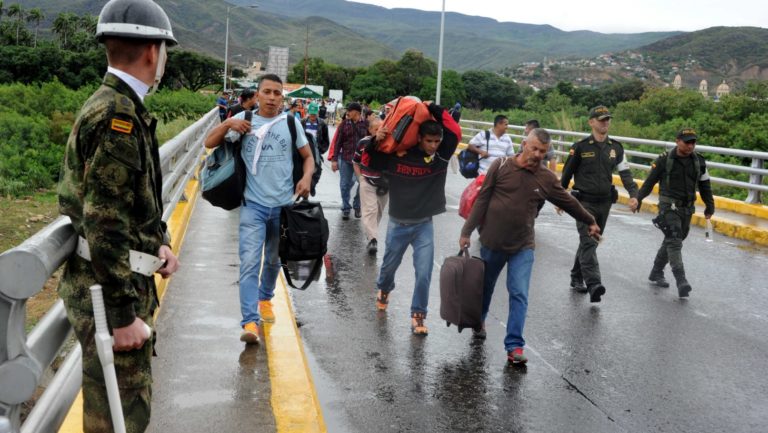 Frontera Colombia-Venezuela permanecerá cerrada hasta diciembre