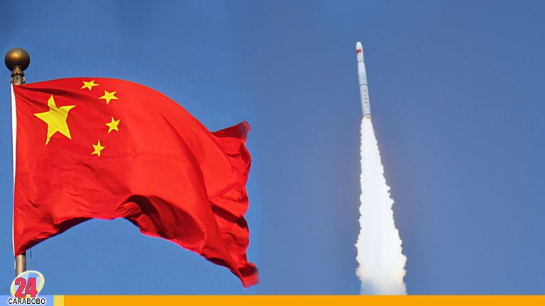 Lanzamiento del primer cohete espacial chino desde una plataforma marítima