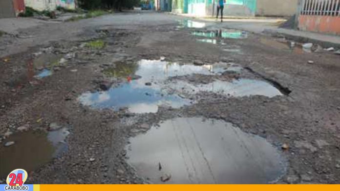Calles de Barrio Unión en Naguanagua necesitan ayuda2