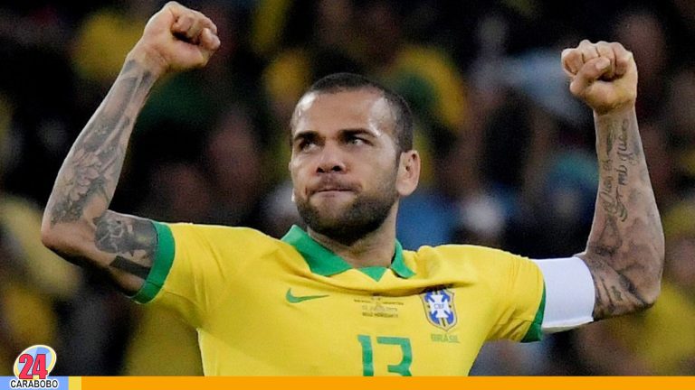 Dani Alves se quedará en Brasil y jugará con Sao Paulo