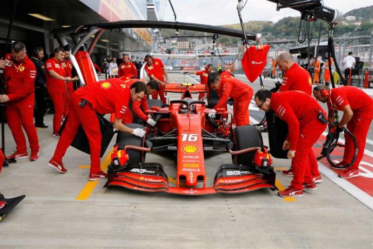 Ferrari y Leclerc siguen la fiesta y saldrán en la pole de Sochi