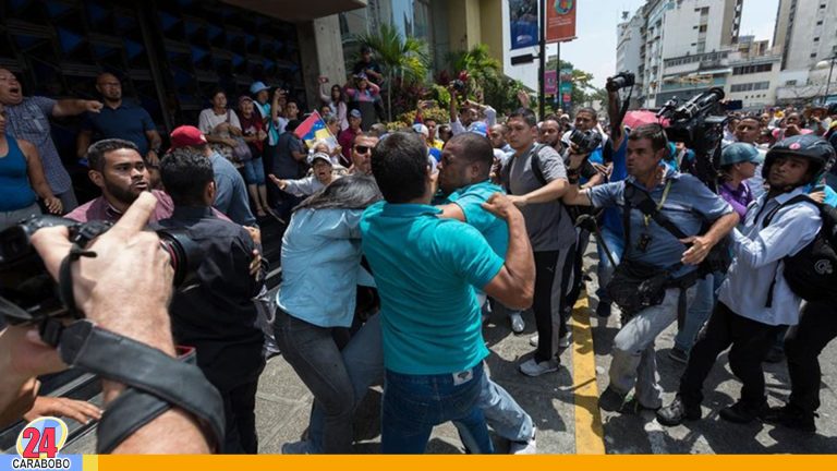 Maestros marchan por segundo día en Caracas por mejoras