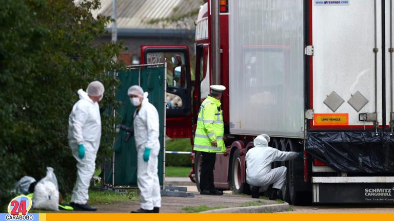 Dos detenidos en Reino Unido tras hallar 39 cadáveres en un camión