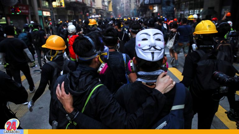 Nuevas manifestaciones en Hong Kong dejó al menos 15 heridos