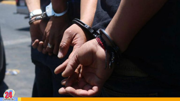Policarabobo detenido junto a alumno del CICPC por robar celulares