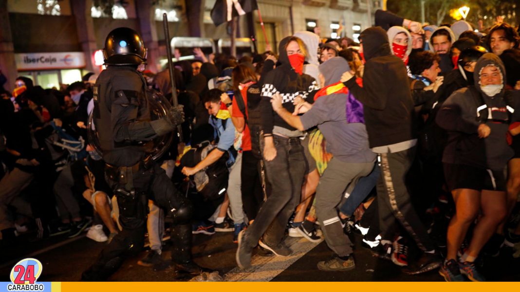 Protestas por independencia de Cataluña dejó 30 detenidos
