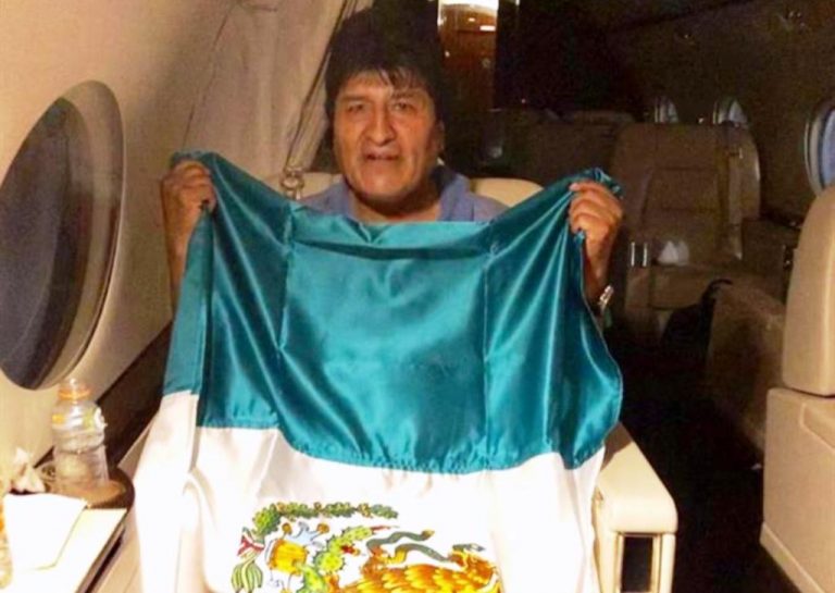 Evo Morales aceptó asilo en México y voló por «su vida»