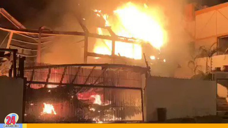 Fuerte incendio arrasó vivienda en urbanización Los Naranjos