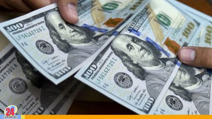 Dólar paralelo superó los 55.000 bolívares en vísperas de Año Nuevo
