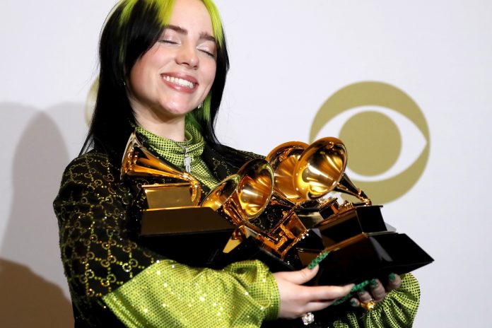 Billie Eilish en los Grammy, gana en las cuatro categoría principales