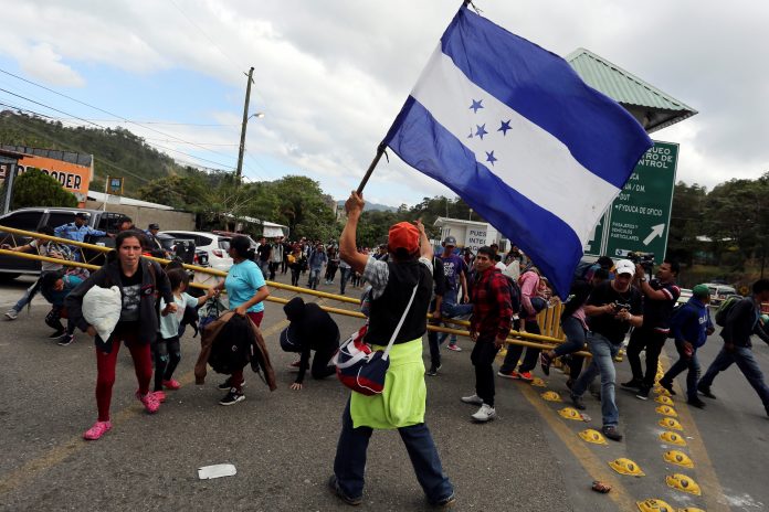 Inmigrantes hondureños rumbo a Estados Unidos