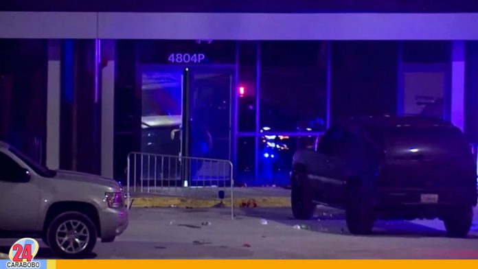 Tiroteo en Kansas City dejó al menos dos muertos y 15 heridos