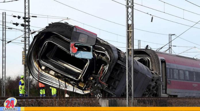 Descarrilamiento de tren en Italia dejó dos muertos y 27 heridos