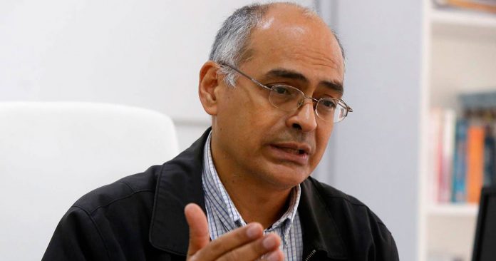 Ministro de salud Carlos Alvarado - Ministro de salud Carlos Alvarado