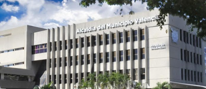 Suspenden venta de bebidas alcohólicas en Valencia