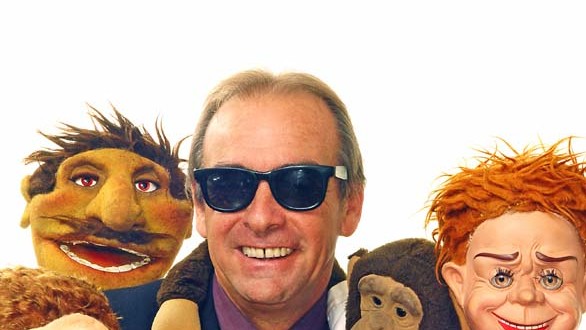 El humorista de los muñecos Carlos Donoso pide ayuda para tratamiento