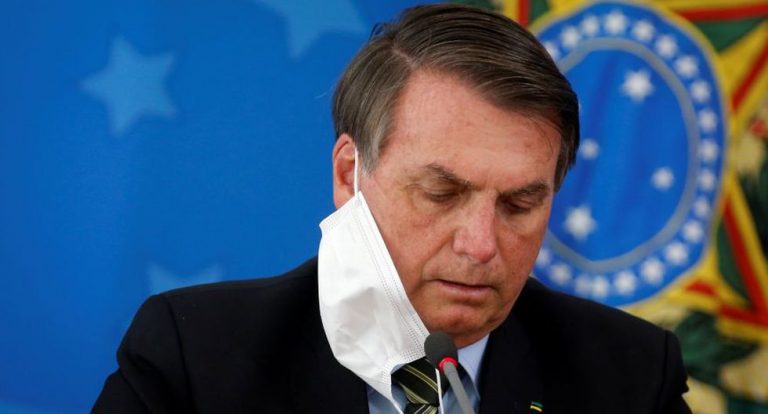 Presidente Jair Bolsonaro mandó a mover a Brasil, ante el “resfriadito”