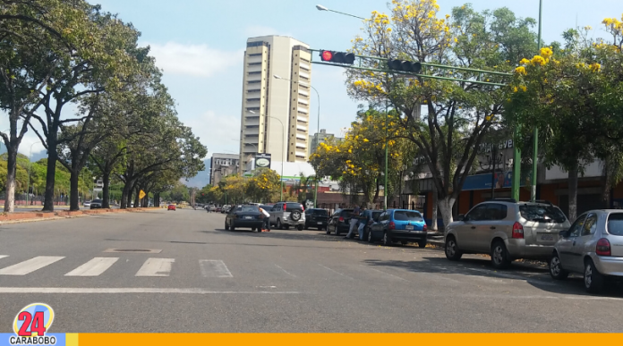 Colas por gasolina en Valencia