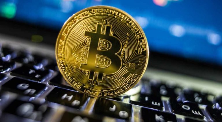 Bitcoin recuperó 90% de cotización tras derrumbe en marzo