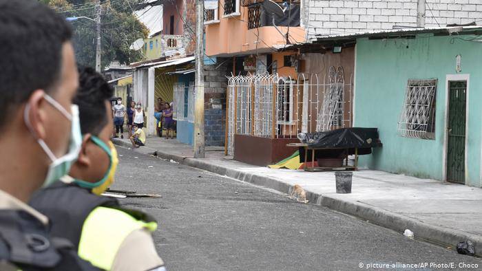 Guayaquil es zona de desastre - Guayaquil es zona de desastre