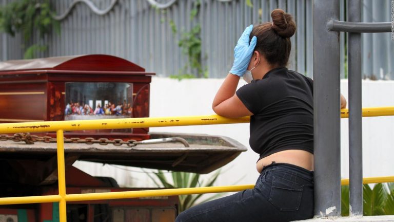 Guayaquil zona de desastre por el coronavirus en Ecuador