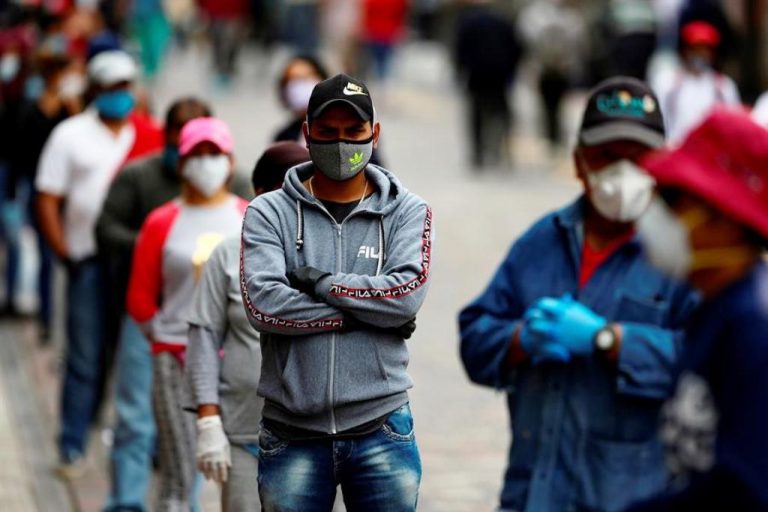 Ciudad de Ecuador registra más de 10 mil muertes en abril
