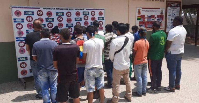 Detienen a 26 personas por «alterar el orden público» en mercado Las Pulgas