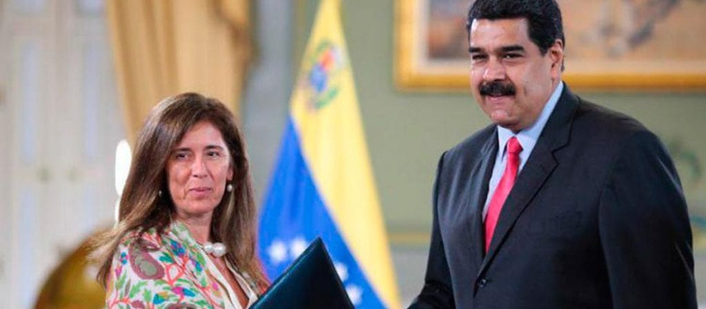 Maduro expulsa a embajadora