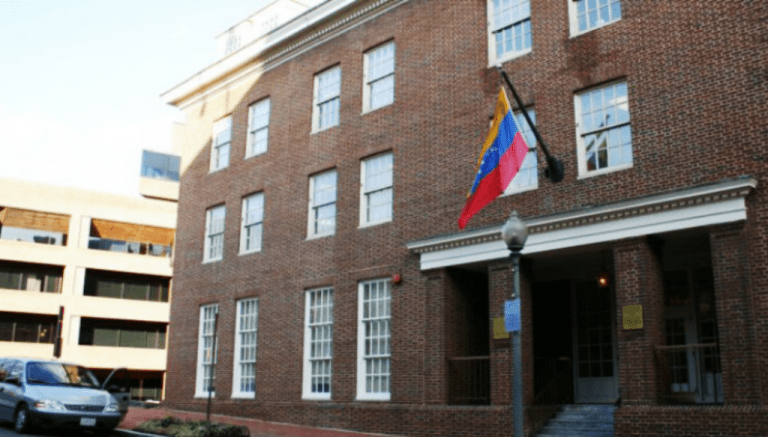 Corte de Estados Unidos condenó a cuatro «invasores de la Embajada de Venezuela»