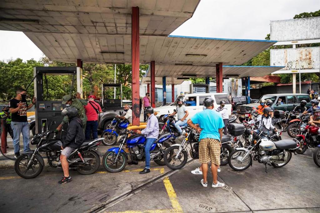 Tanquero Clavel llegó a El Palito - noticias24 Carabobo