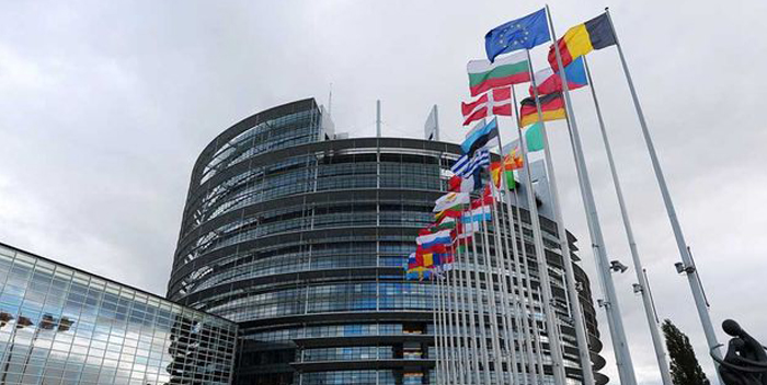 Unión Europea sancionó a Luis Parra y a otros 10 funcionarios