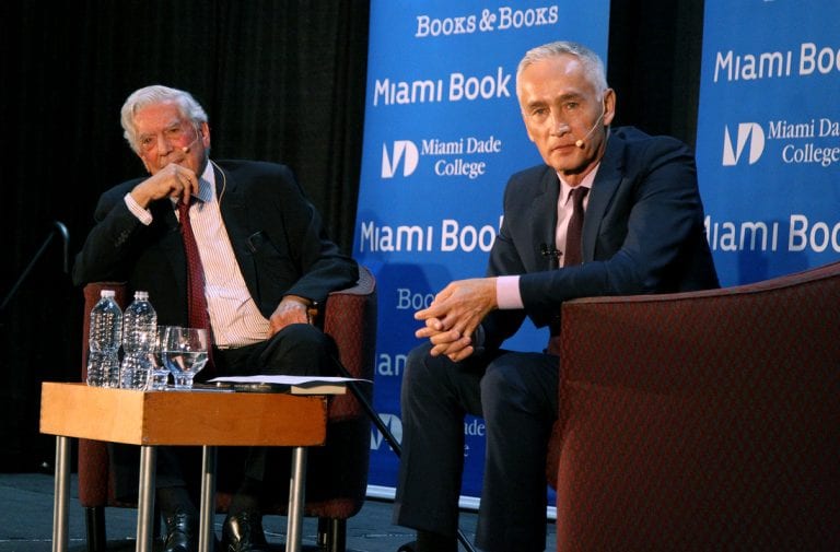 Jorge Ramos entrevistó a Vargas Llosa y salió ponchado en su propuesta
