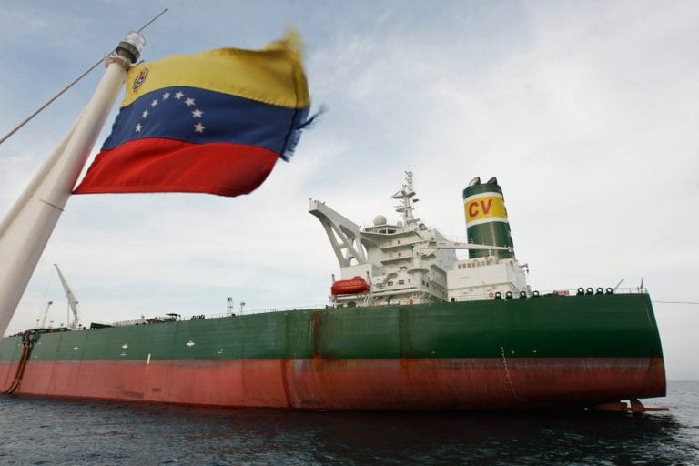 La India no comprará petróleo venezolano para sus refinerías