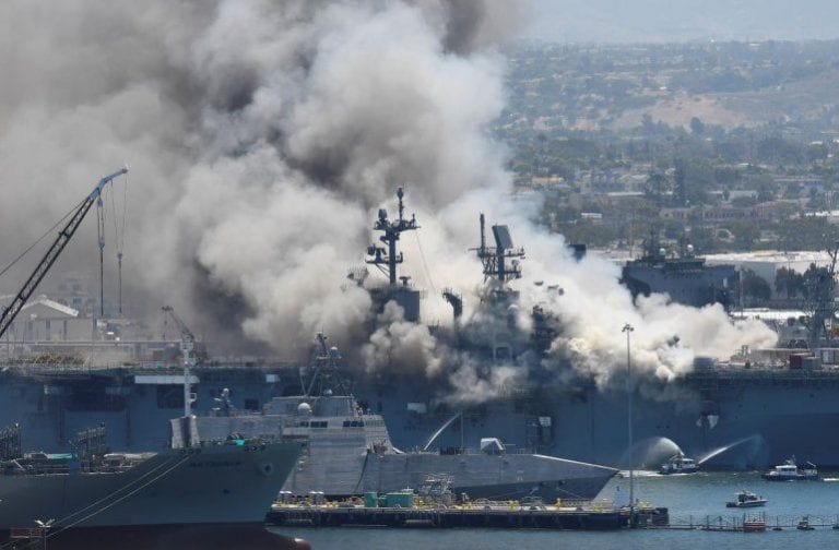 Explosión en buque de la Armada de EE.UU. en California dejó 57 heridos