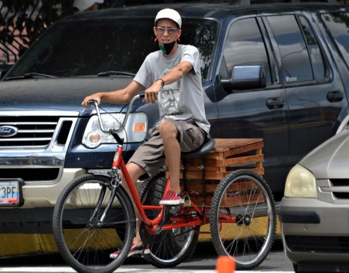 DSC_0017 Uso del tapaboca en Valencia - Uso del tapaboca en Valencia