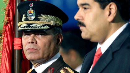 Maduro ratificó a Vladimir Padrino López como ministro de Defensa