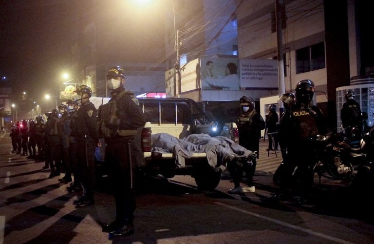 Al menos 13 personas mueren asfixiadas en una discoteca en Perú
