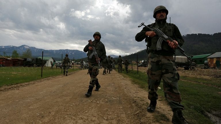 Informes: Agentes terroristas vinculados a Pakistán están en la Línea de Control de la India