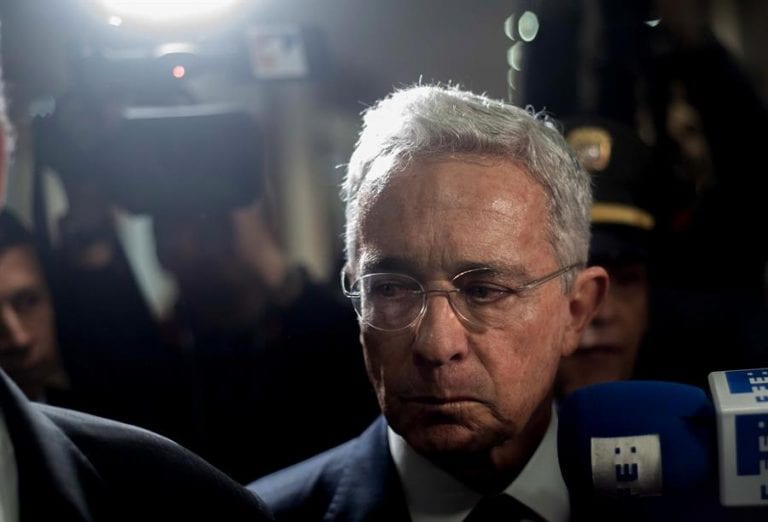 Corte Suprema de Justicia de Colombia ordenó detención de Álvaro Uribe