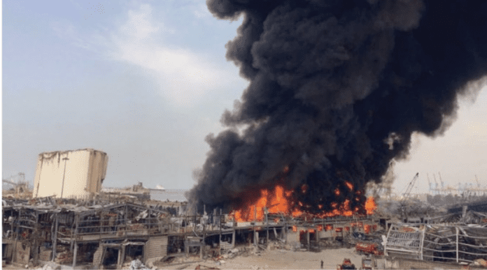 Incendio en puerto de Beirut