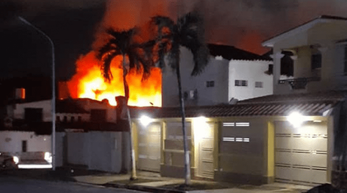 Incendio en vivienda en El Parral