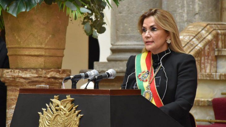 Presidenta interina de Bolivia Jeanine Áñez renuncia a su candidatura