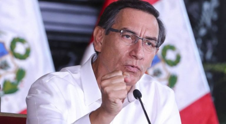 Martín Vizcarra tiene prohibido salir en 18 meses de Perú