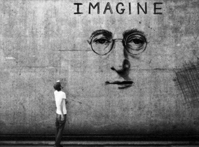 ¡Cumplía hoy! Reino Unido conmemora con música los 80 años de John Lennon (+ vídeo)