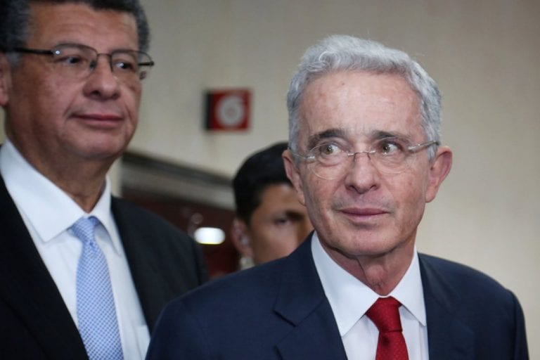 Jueza ordena libertad de Álvaro Uribe Vélez en Colombia
